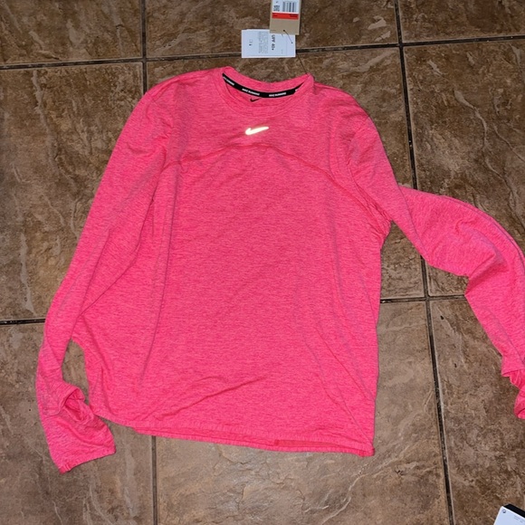 Nike Training Peach Two PieceSet - Picture 2 of 5